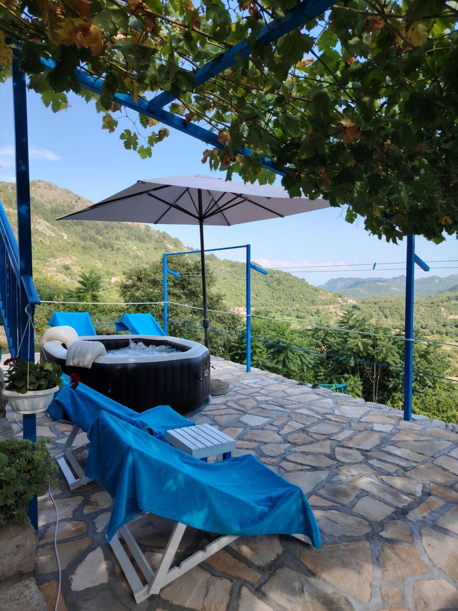 Etno House Happy Village Cetinje Exterior foto